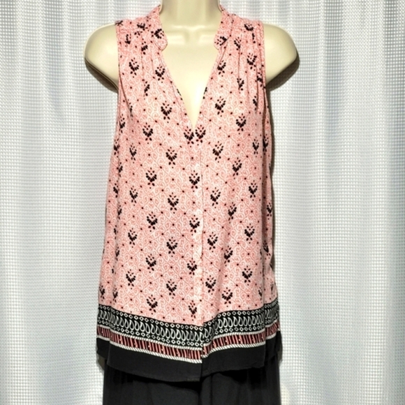 Lucy & Laurel Tops - Lucy & Laurel Pink & Black Botton Down Sleeveless Top (M)